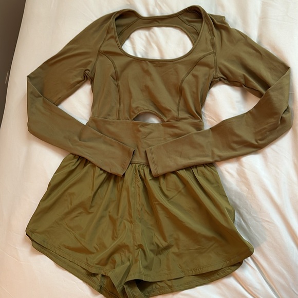 NWOT FP Movement Righteous Long-Sleeve Runsie - Picture 3 of 8